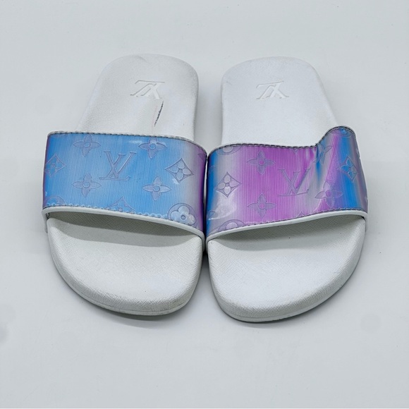 Louis Vuitton Iridescent Prism Monogram Slides. Size 12 - Picture 2 of 9